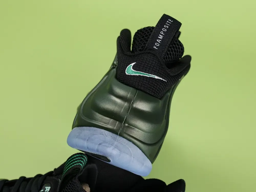 Nike Air Foamposite Pro Pine Green 2025 - Image 6