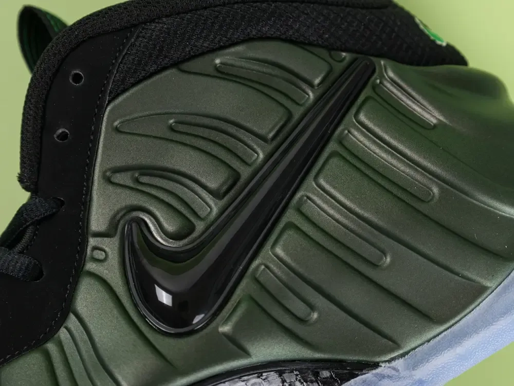 Nike Air Foamposite Pro Pine Green 2025 - Image 10