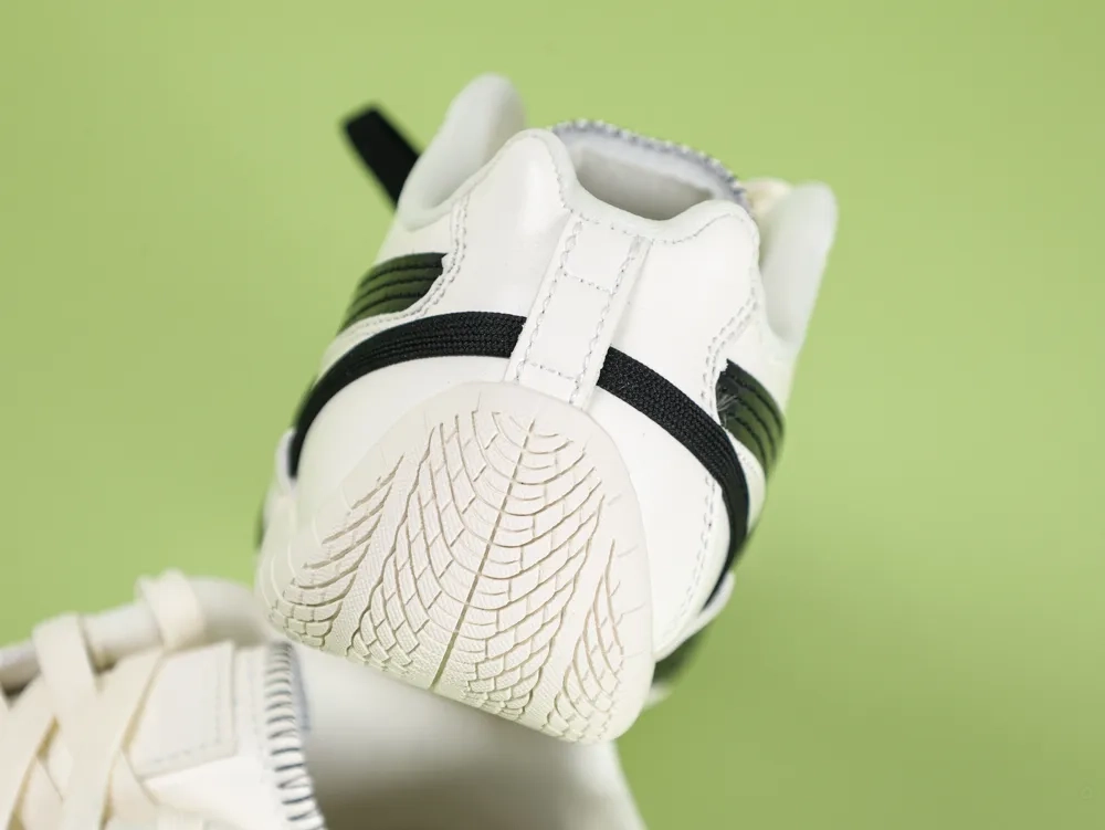 PUMA x ROSÉ Speedcat Lea Warm White Black - Image 8