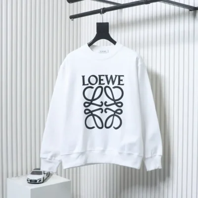 Sweatshirt With Four Leaf Clover Pattern And Round Neckline