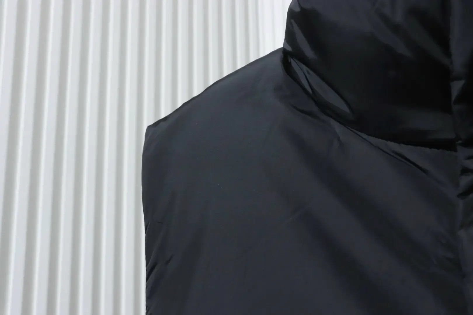 AMI 25Fw Down Vest With Heart Embossing - etkick reps au