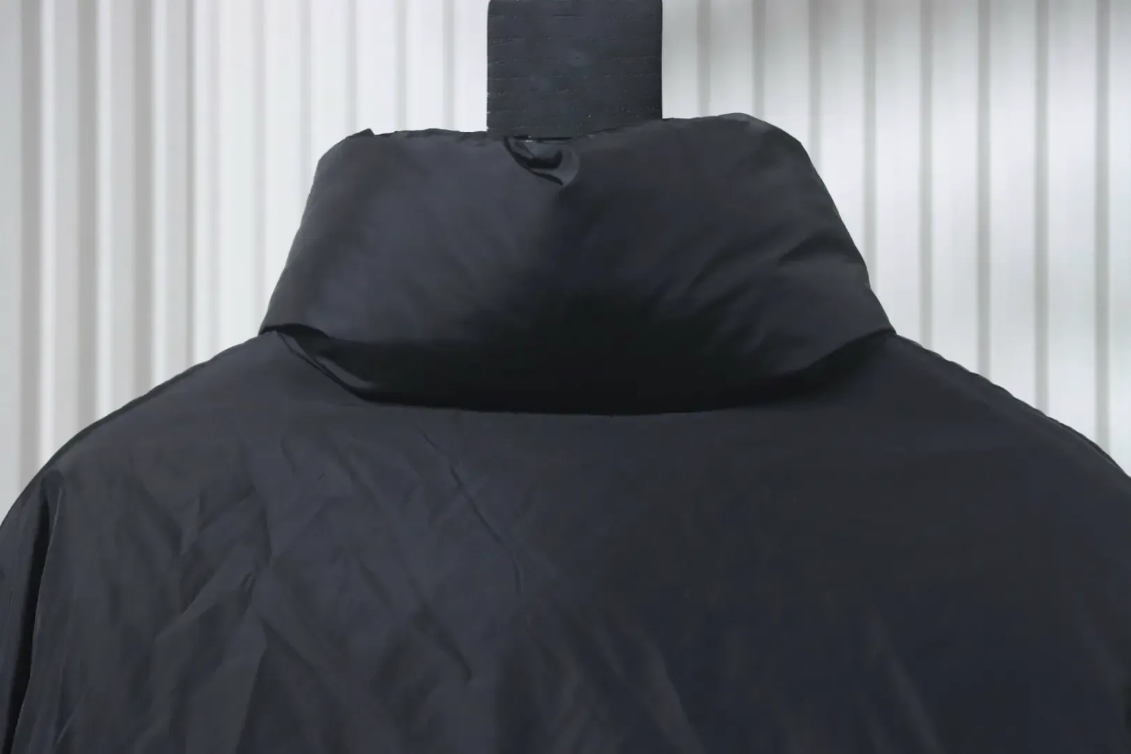 Ami 25Fw Down Jacket With Heart Embossing - etkick reps au