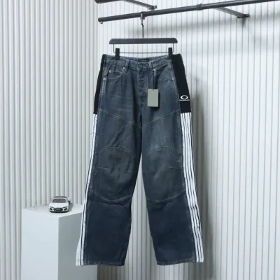 Balenciaga Jeans With A Cut Out Patchwork Design And Circular Embroidery - etkick reps au