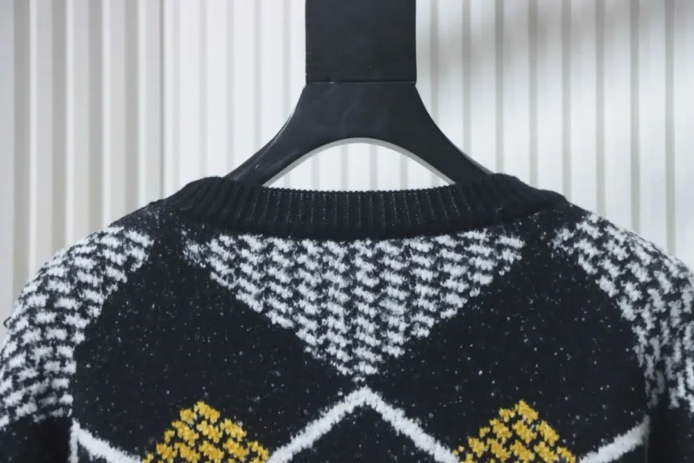 Knit Sweater With Checkerboard Pattern And Geometric Structure - ETKICK ...