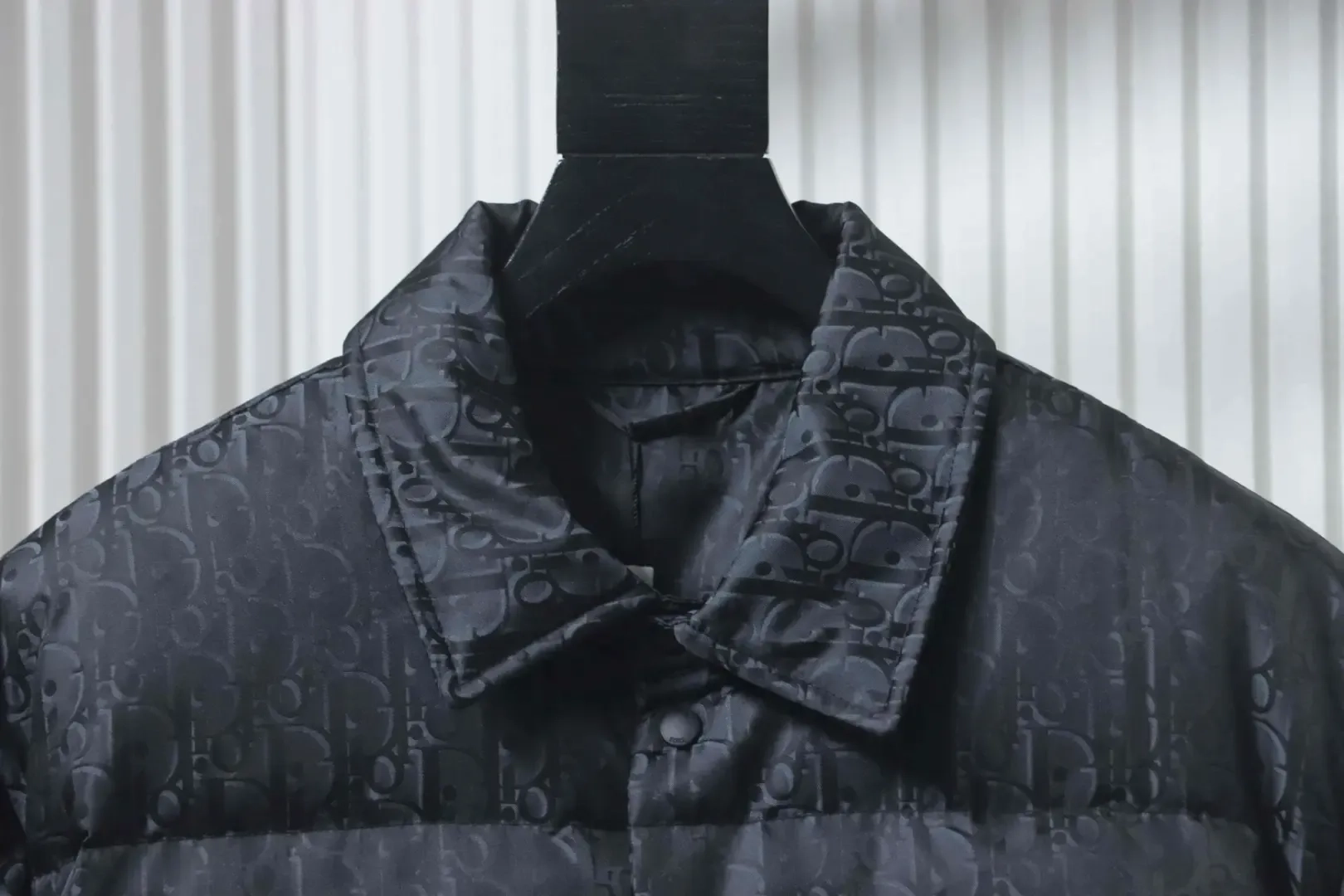 New Down Jacket With Monogrammed Jacquard Fabric Collar - etkick reps au