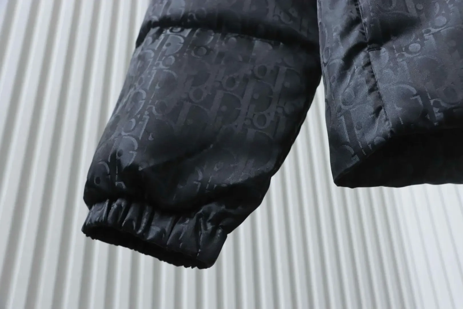 New Down Jacket With Monogrammed Jacquard Fabric Collar - etkick reps au