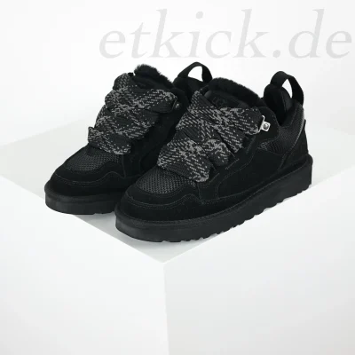 Ugg Moccasin Snow Boots Made Of Suede With Mesh Inserts Black