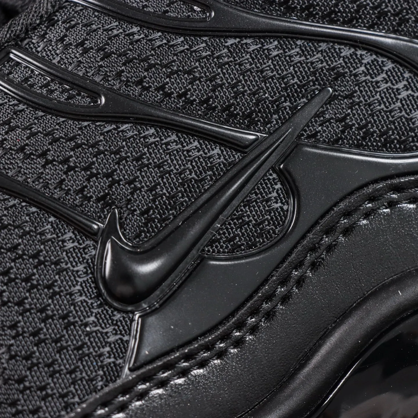 Air Max Plus TN Retro Running Shoes with Cushioning Black - etkick reps au