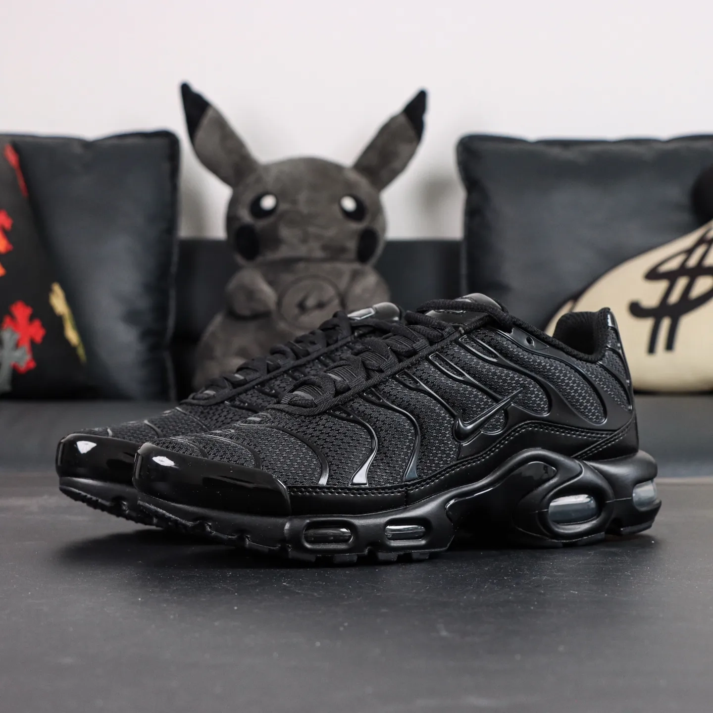 Air Max Plus TN Retro Running Shoes with Cushioning Black - etkick reps au