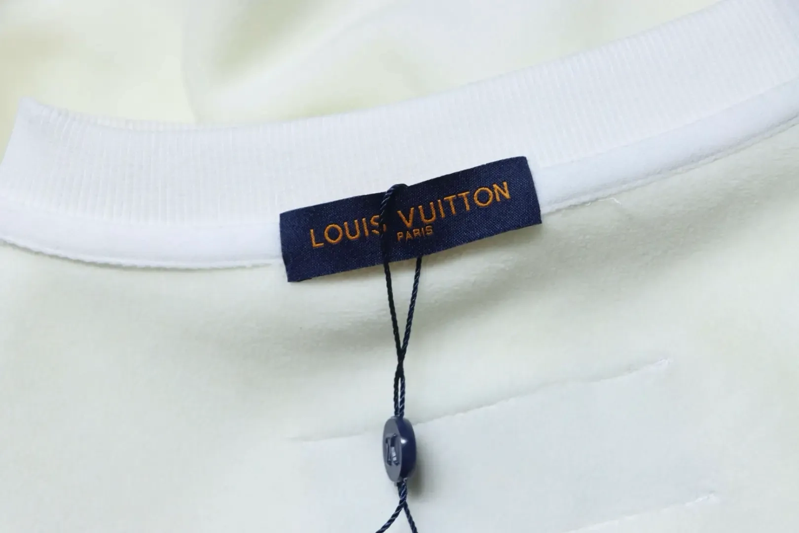 Sweatshirt With Overlapping Logo And Round Neckline - etkick reps au