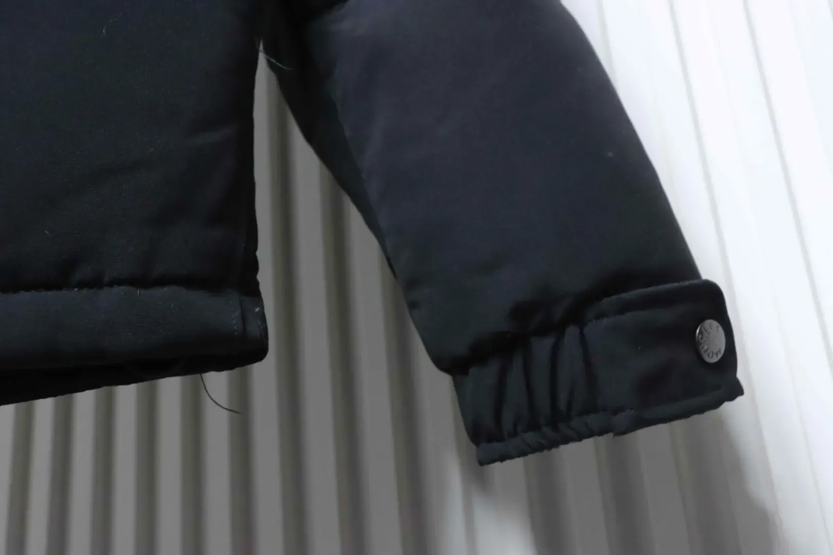 Moncler Gamme Rouge Down Jacket With Hood And Two Pockets - Image 9