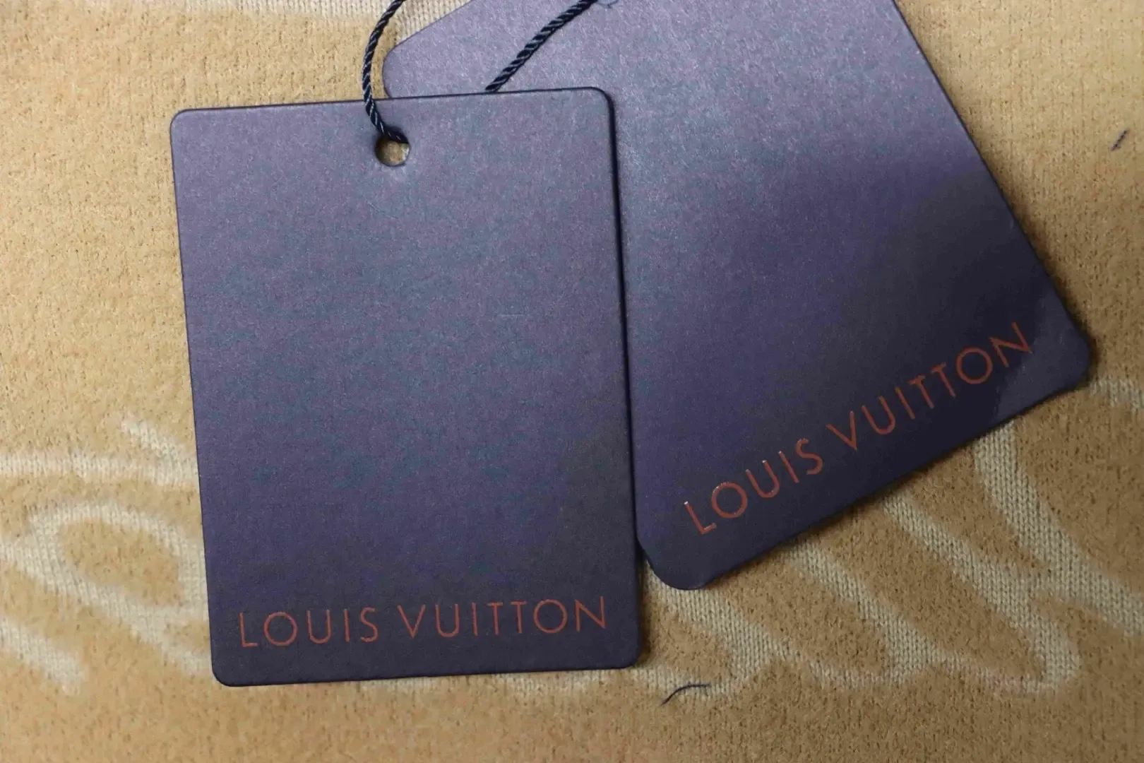 Patchwork Coat Made Of Contrasting Jacquard Fabric - Image 11