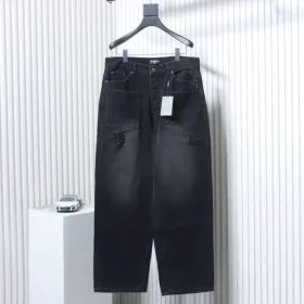 Balenciaga 24SS New jeans with reversed pockets