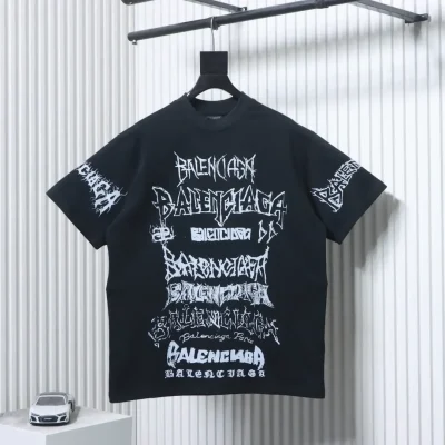 Balenciaga short-sleeved T-shirt with all-over graffiti letter print