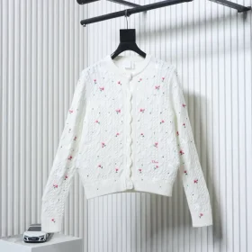 Cashmere cardigan with rose and dove embroidery
