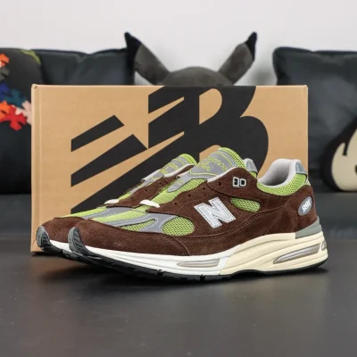 New Balance x Kith Daniëlle Cathari 991v2 Sneakers
