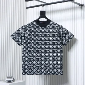 Short-sleeved T-shirt with all-over logo