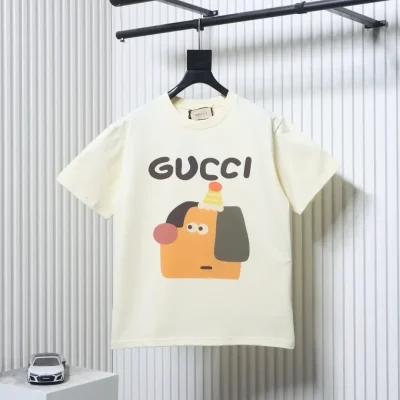 Short-sleeved T-shirt with motifs from the new animated series