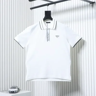 Short-sleeved polo shirt with ribbed button placket, lettering, triangle logo and embroidery