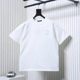 Short-sleeved shirt with logo on the front and back